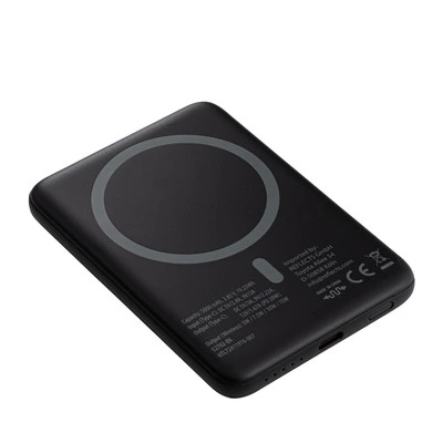 Magnetische 15W Wireless Powerbank REEVES-BOSTROCK schwarz 5000 mAh