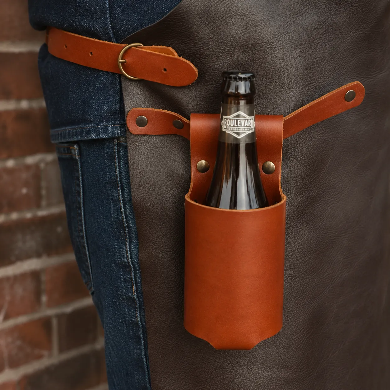 Flaschenhalter aus Leder (Lasergravur)