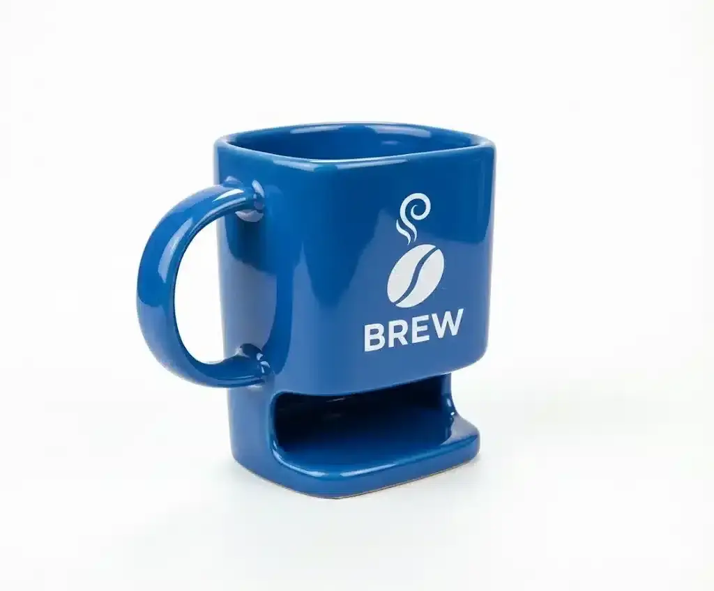 Individuell gestaltete Keramiktasse mit Keksfach (ab 50 Stück)