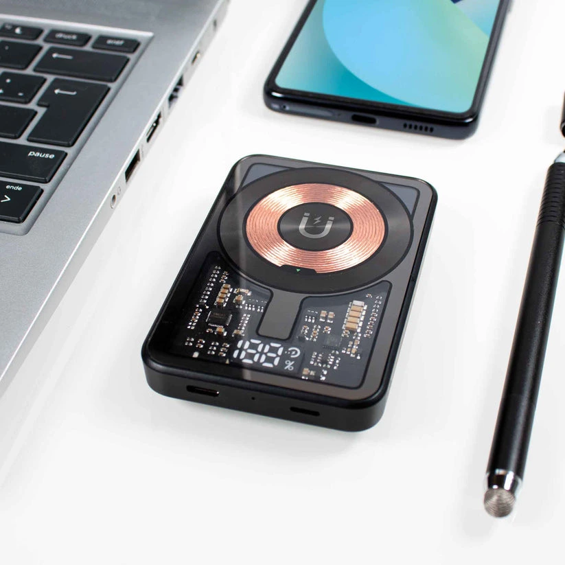 MagPower® Transparent 5.000mAh – MagSafe Powerbank mit Wireless Charger