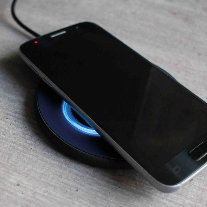 MagWire® LED Glass – Kabelloses 15W Wireless Ladegerät mit LED-Leuchtlogo