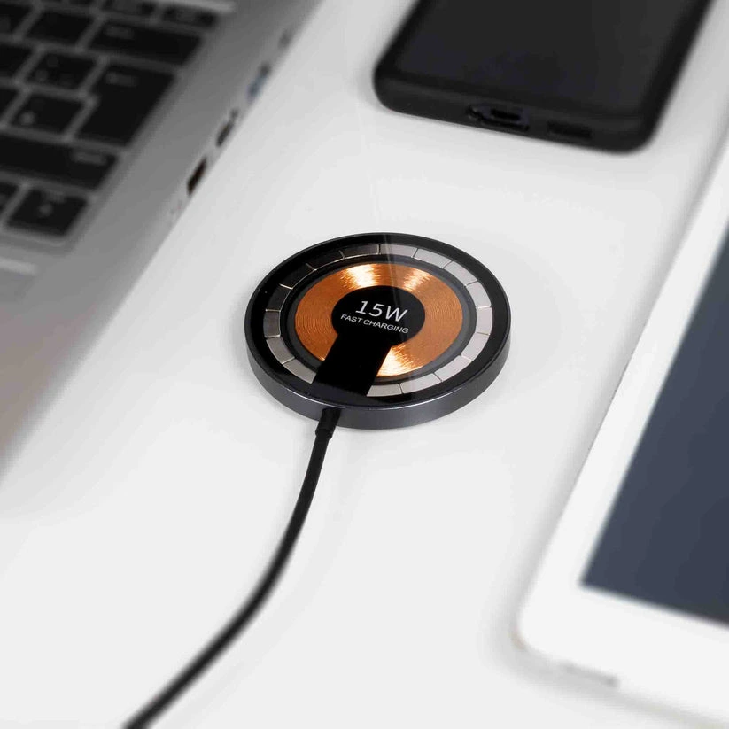 MagWire® Transparent Easy – Wireless-Ladegerät mit MagSafe