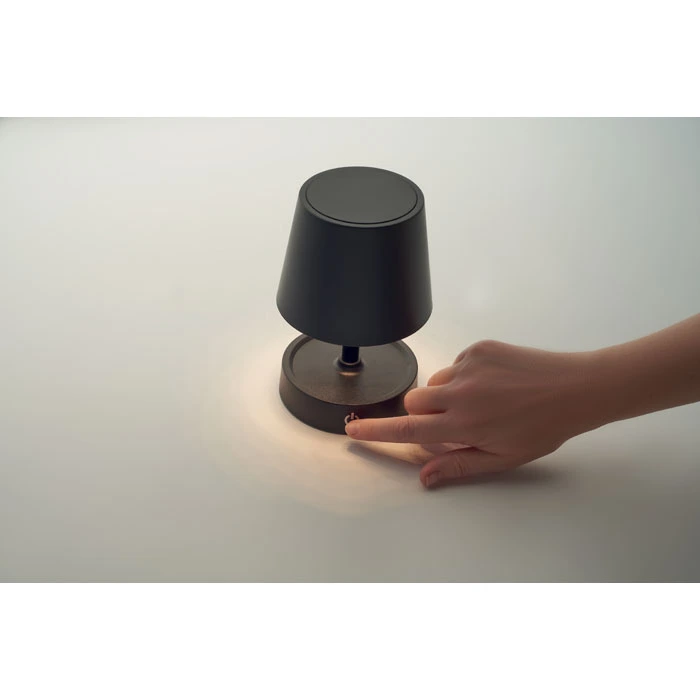 USB-Tischlampe Zusammenbauen